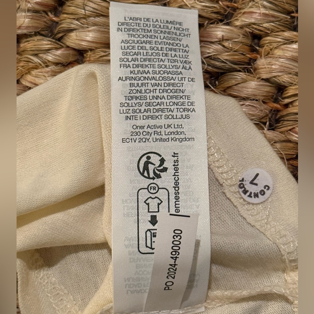 Oner Active NWT go to muscle crop tank in off white women’s size medium - Picture 13 of 13